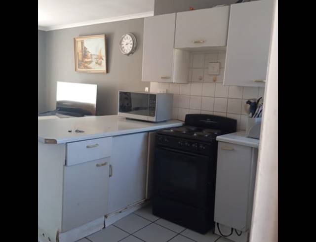 3 BEDROOM APARTMENT FOR SALE IN VORNA VALLEY